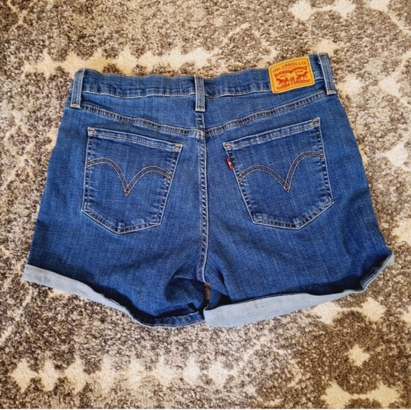 /Levi's 31 Mid Length Essential Denim Blue Jean Shorts SZ 31 - Picture 8 of 8
